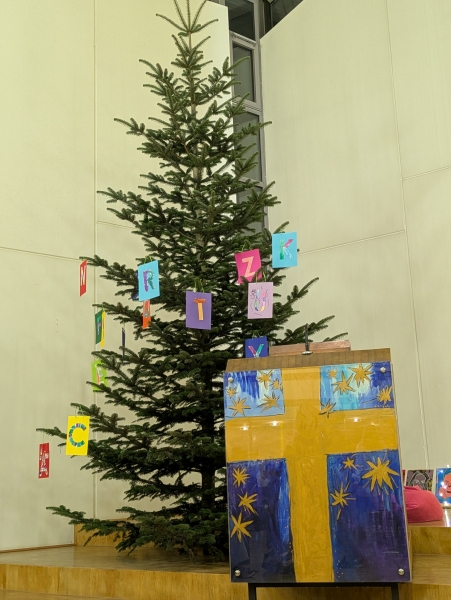 Weihnachstfeier hoch